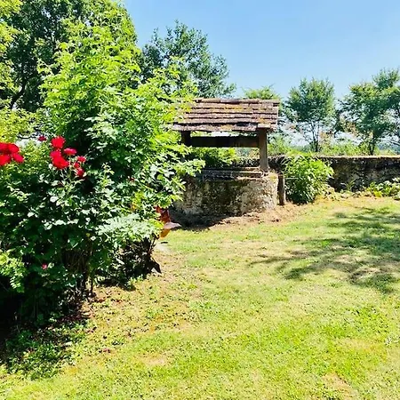 Au Calme Confort Casa de Férias Sarragachies